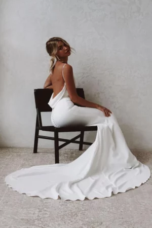 Suknia Ślubna Do Kostek 12 robe de mariee boheme chic forme sirene traine 720x