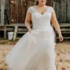 robe de mariage courte pour femme ronde et petite 1 turbo 5f072ce9 8176 4192 8155 44d8b2c75040 345680 5000x