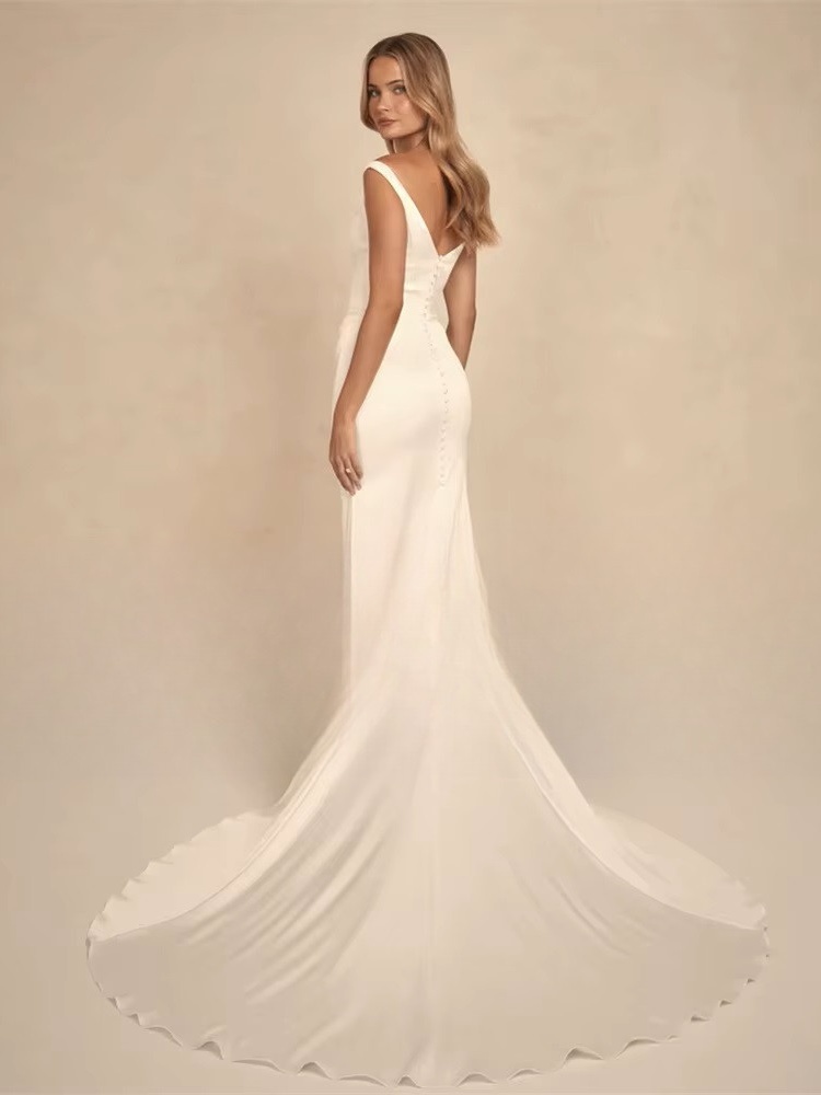 Suknia Ślubna Prosta Elegancka 2 Suknia Ślubna Prosta Elegancka - Image 2